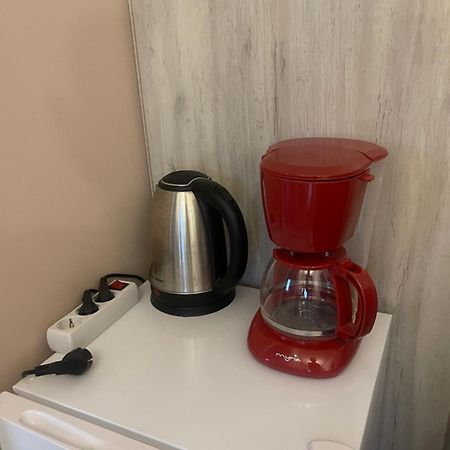 Room In A Private House - 5 Min From Therme And Airport Corbeanca المظهر الخارجي الصورة
